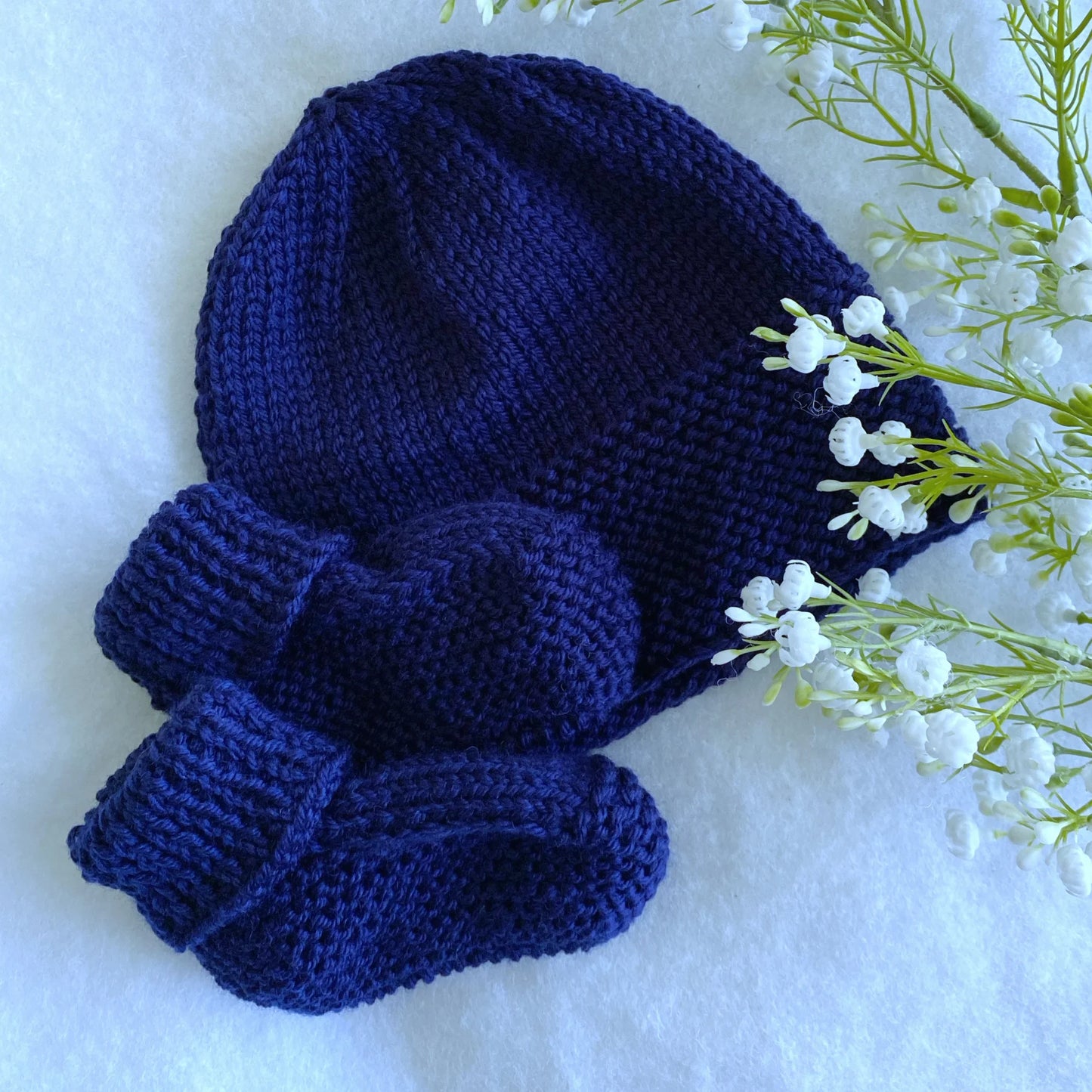 Merino baby bootie and hat set