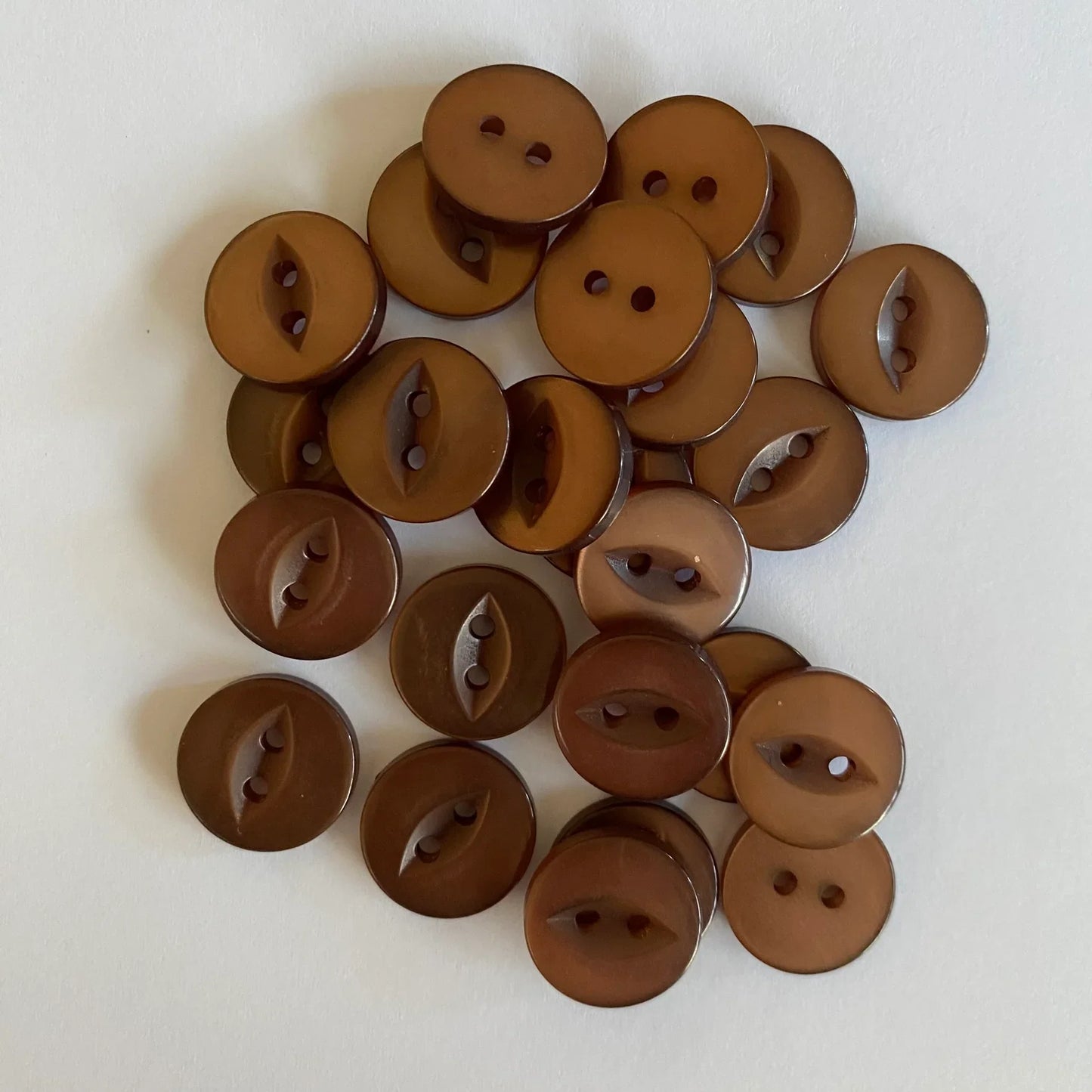 Classic resin baby buttons - coffee - pack of 20 - Nana Anna NZ