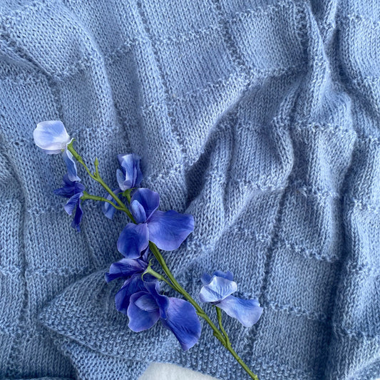 "Sweet Dreams" hand knit baby cot blanket - Nana Anna NZ