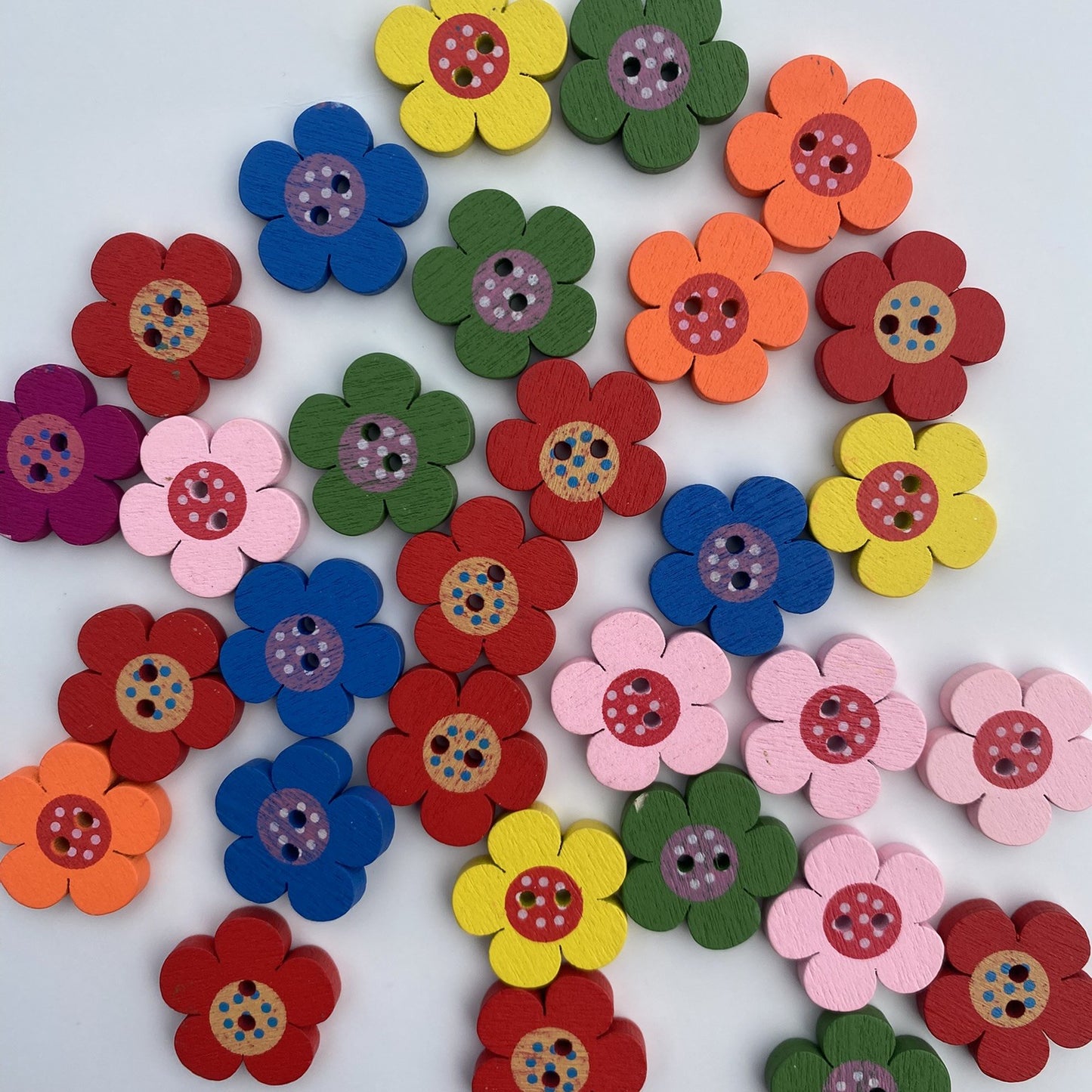 Wooden flowers - pack of 25