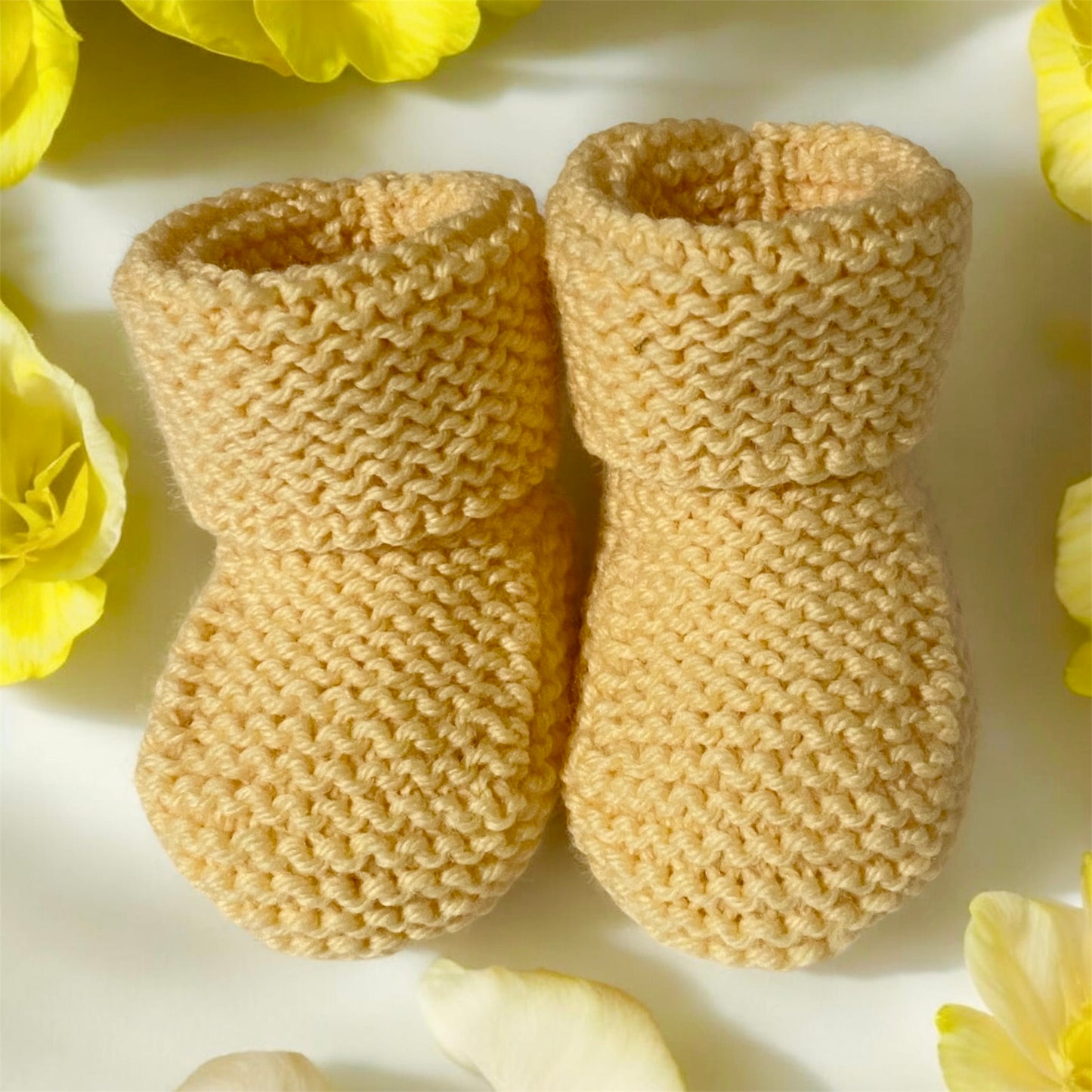 Garter Stitch "Stay On" Merino Baby Booties