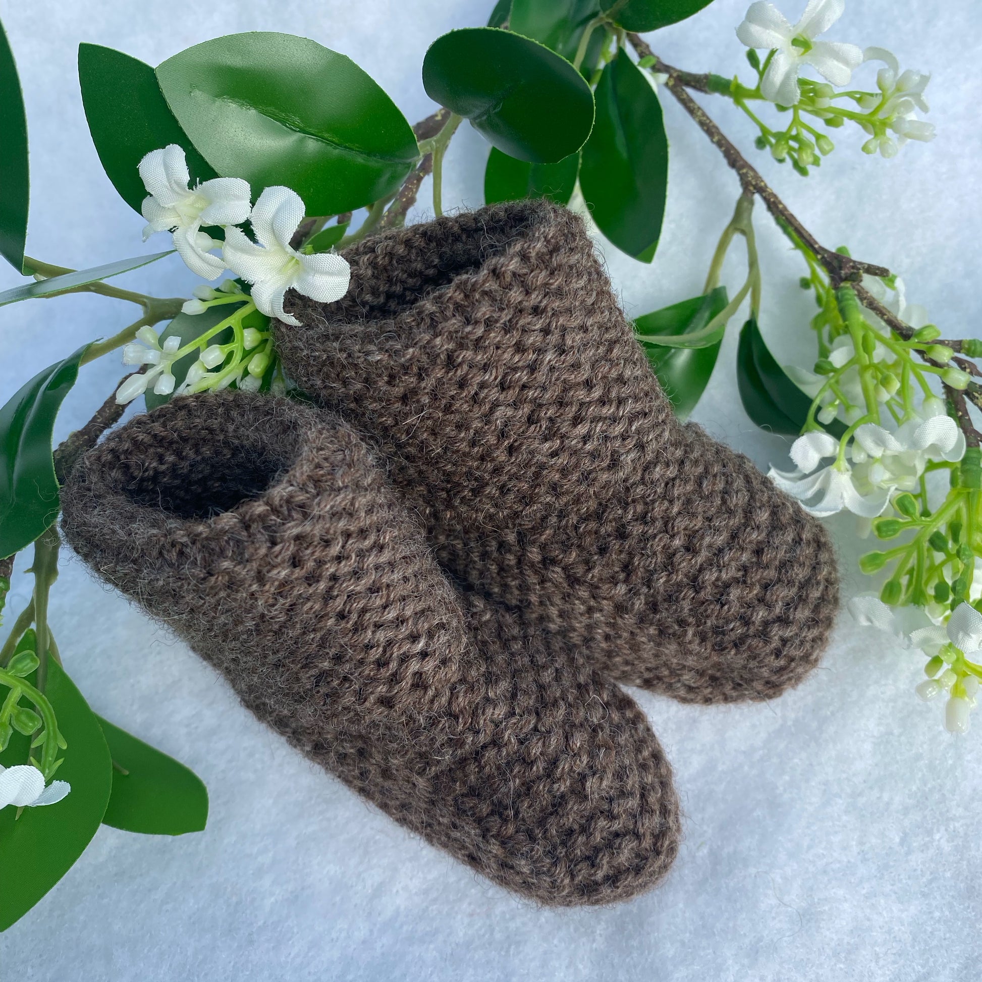 Garter Stitch "Stay On" Merino Baby Booties - Nana Anna NZ