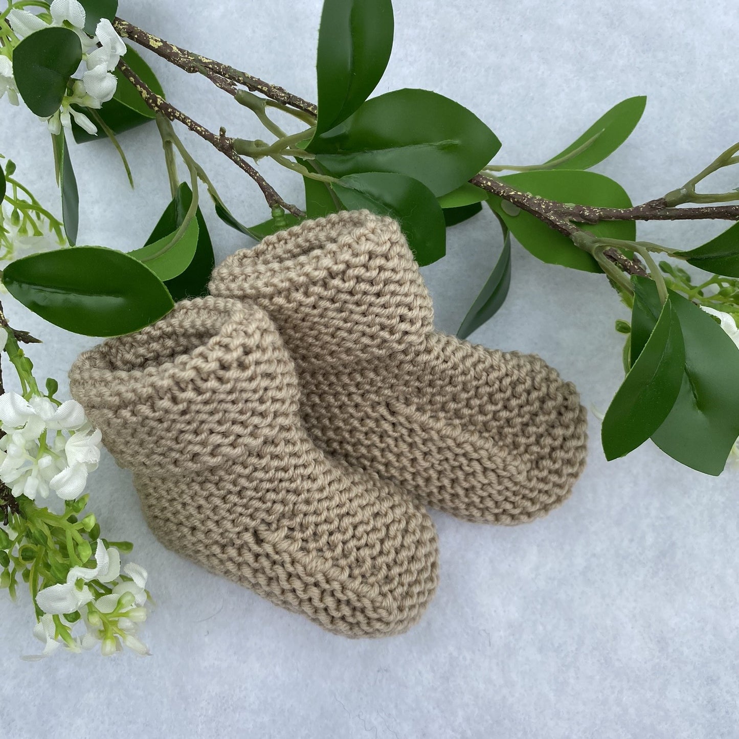 Garter Stitch "Stay On" Merino Baby Booties