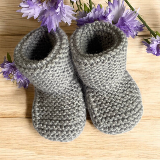 Garter Stitch "Stay On" Merino Baby Booties