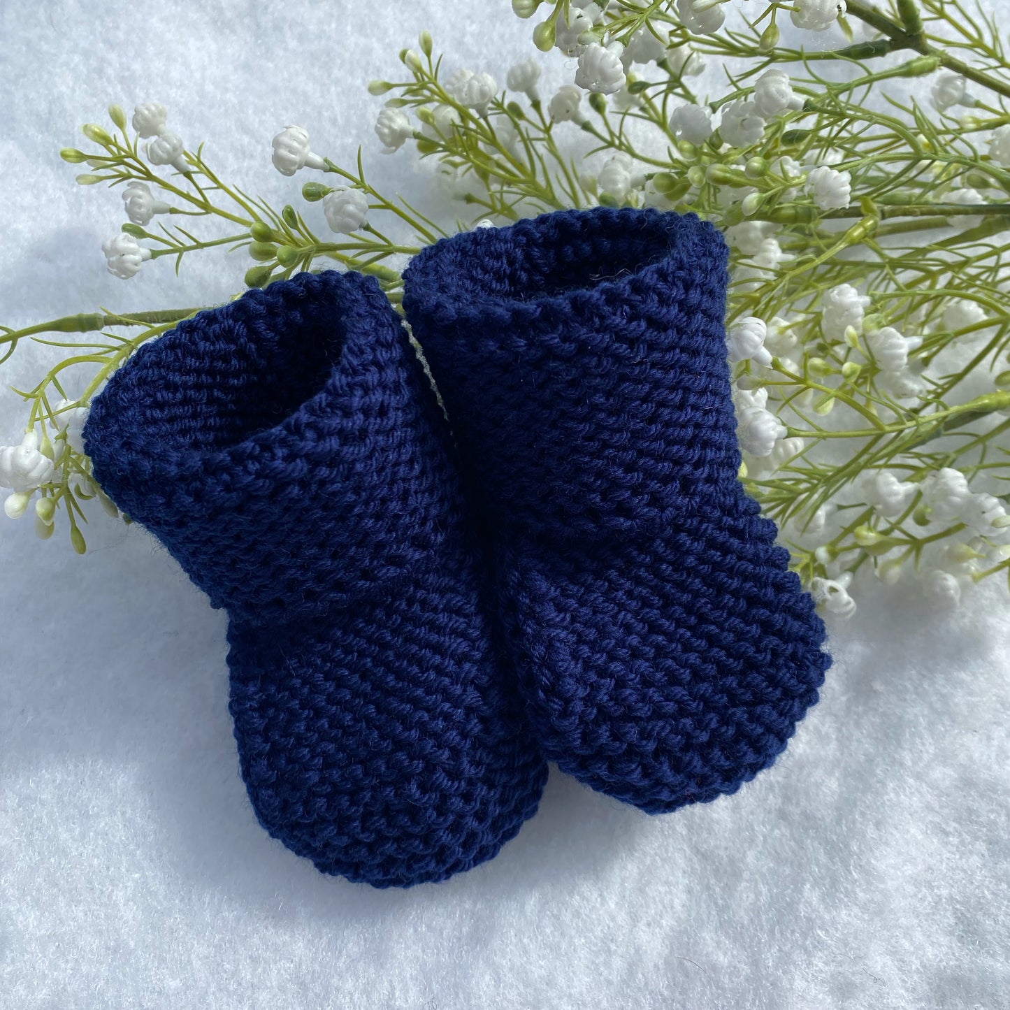 Garter Stitch "Stay On" Merino Baby Booties