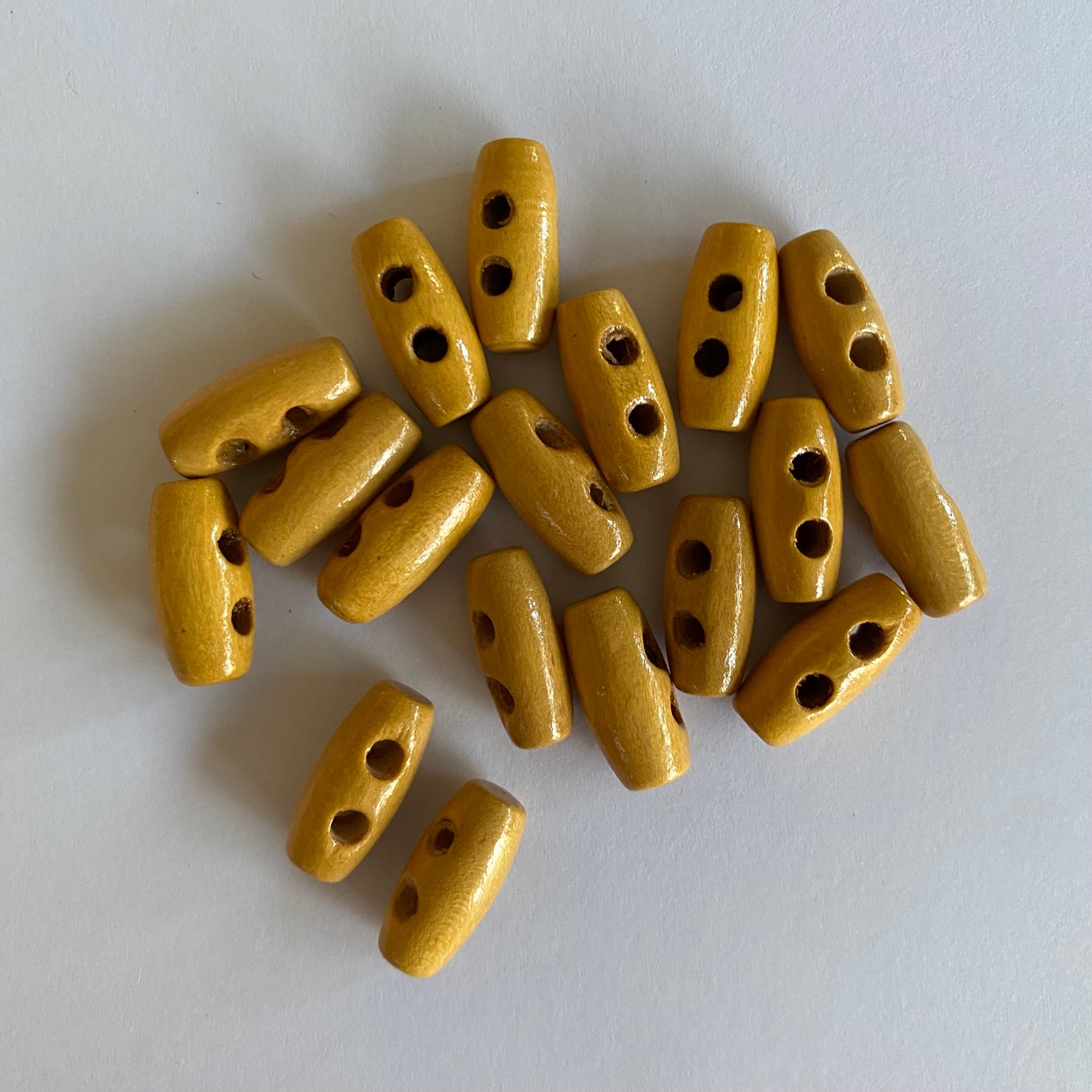 Mini wood toggle buttons - 15mm x 7mm - pack of 10