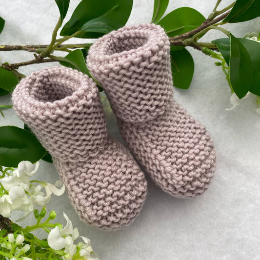 Garter Stitch "Stay On" Merino Baby Booties